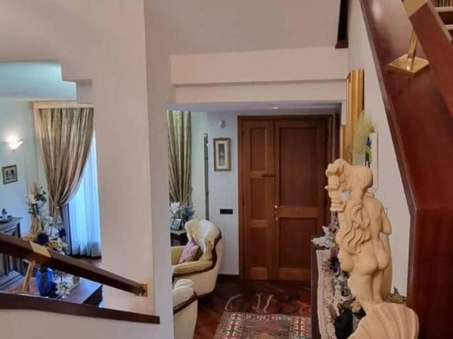 Villa Indipendente in vendita a Unione dei Comuni Circondario dell'Empolese Valdelsa, Castelfiorentino