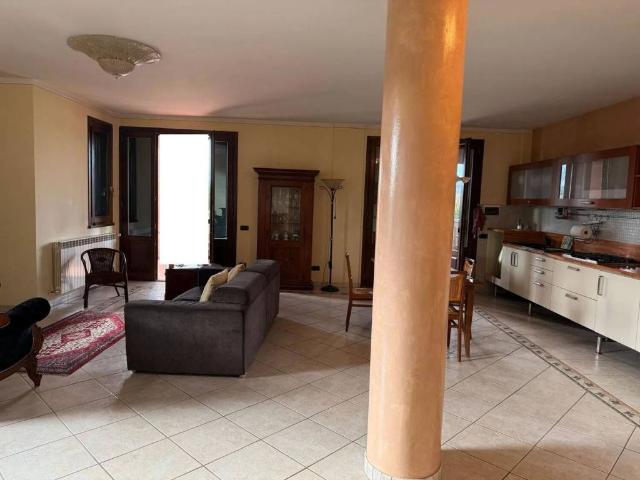 Villa Indipendente in vendita a Unione dei Comuni Circondario dell'Empolese Valdelsa, Castelfiorentino