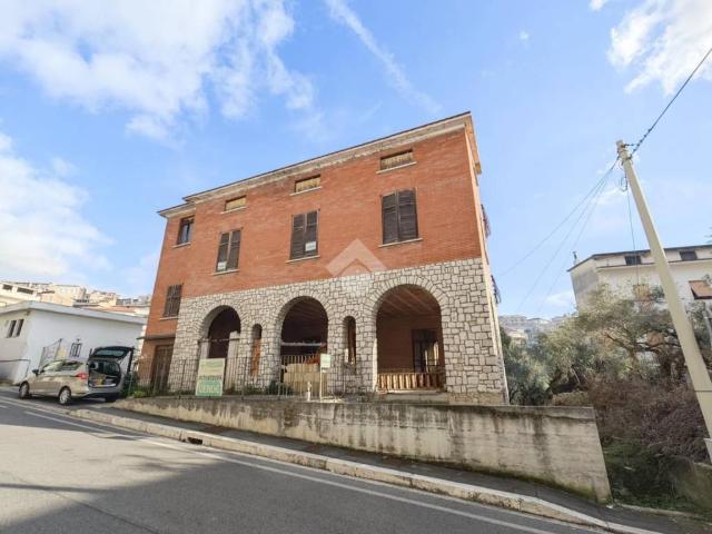 Villa Indipendente in vendita a Castelforte, Lazio
