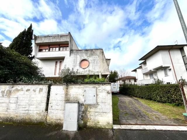 Villa Indipendente in vendita a Castelfranco Di Sotto, Toscana