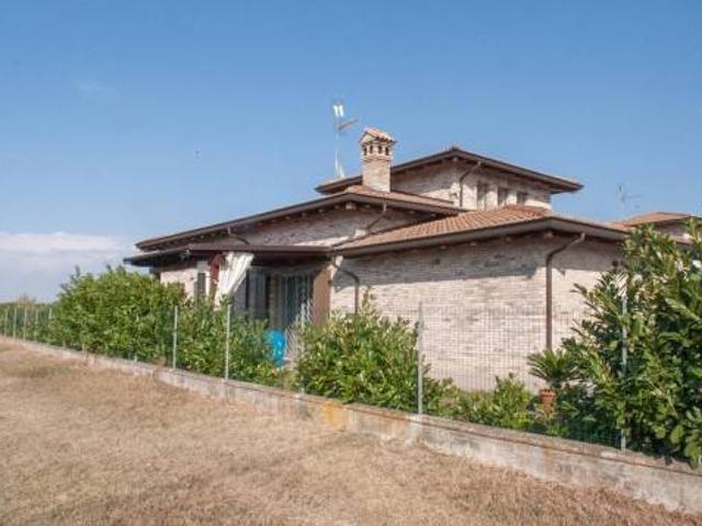 Villa Indipendente in vendita a Unione dei comuni del Sorbara, Castelfranco Emilia
