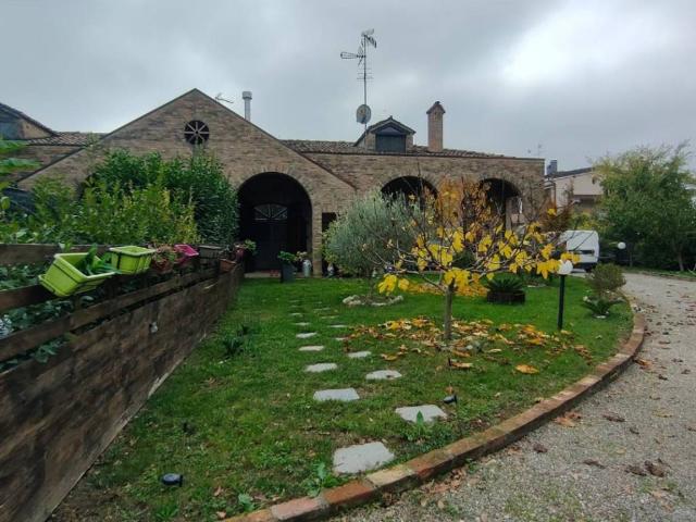 Villa Indipendente in vendita a Piumazzo, Castelfranco Emilia