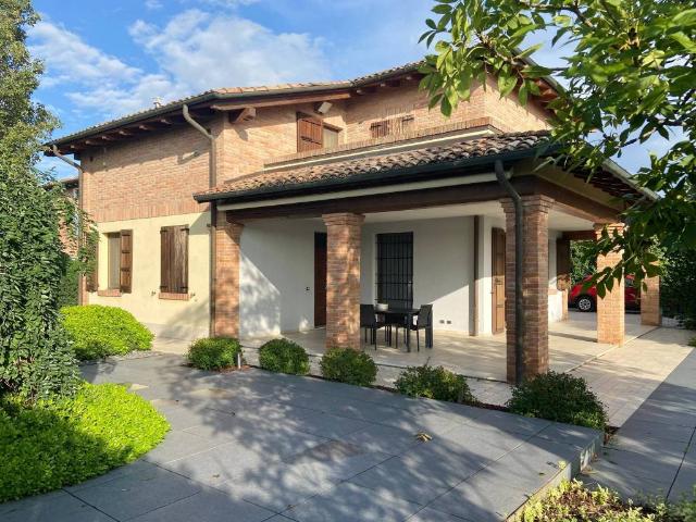 Villa Indipendente in vendita a Unione dei comuni del Sorbara, Castelfranco Emilia