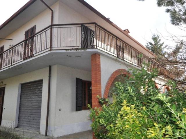 Villa Indipendente in vendita a Castelfranco Piandiscò, Toscana