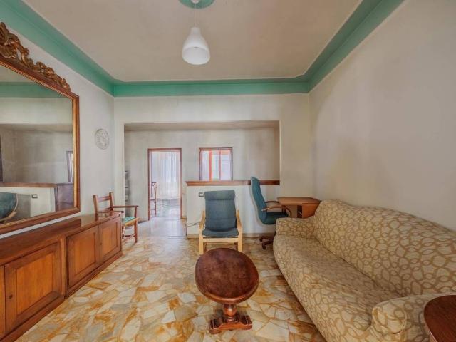 Villa Indipendente in vendita a Castelfranco Piandiscò, Toscana
