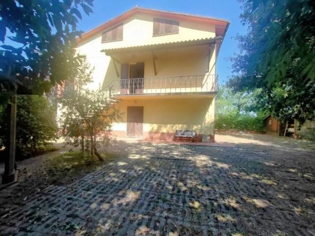 Villa Indipendente in vendita a Castelfranco Piandiscò, Toscana