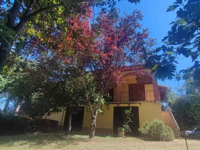Villa Indipendente in vendita a Castelfranco Piandiscò, Toscana