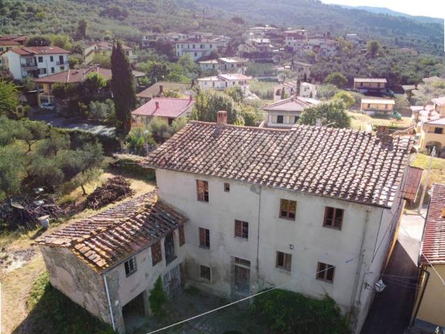 Villa Indipendente in vendita a Castelfranco Piandiscò, Toscana