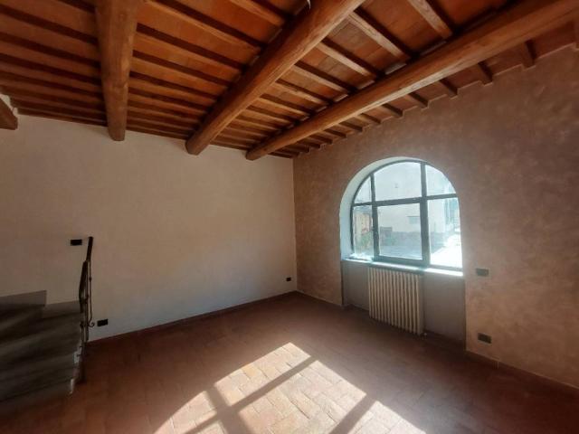 Villa Indipendente in vendita a Castelfranco Piandiscò, Toscana