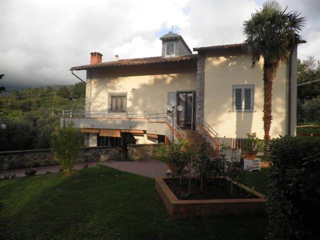 Villa Indipendente in vendita a Castelfranco Piandiscò, Toscana