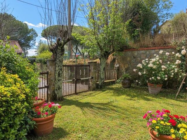 Villa Indipendente in vendita a Castelfranco Piandiscò, Toscana