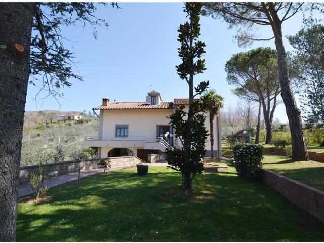 Villa Indipendente in vendita a Castelfranco Piandiscò, Toscana