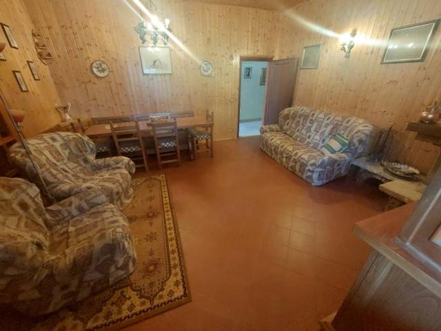 Villa Indipendente in vendita a Castelfranco Piandiscò, Toscana