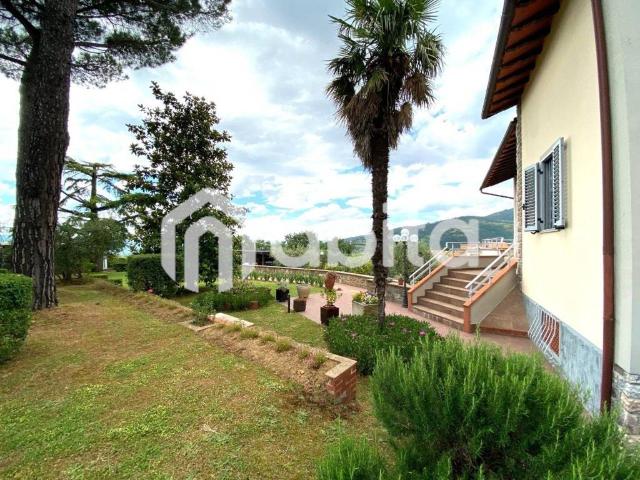 Villa Indipendente in vendita a Castelfranco Piandiscò, Toscana