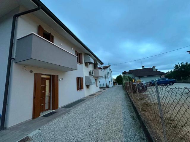 Villa Indipendente in vendita a Castelfranco Veneto, Veneto