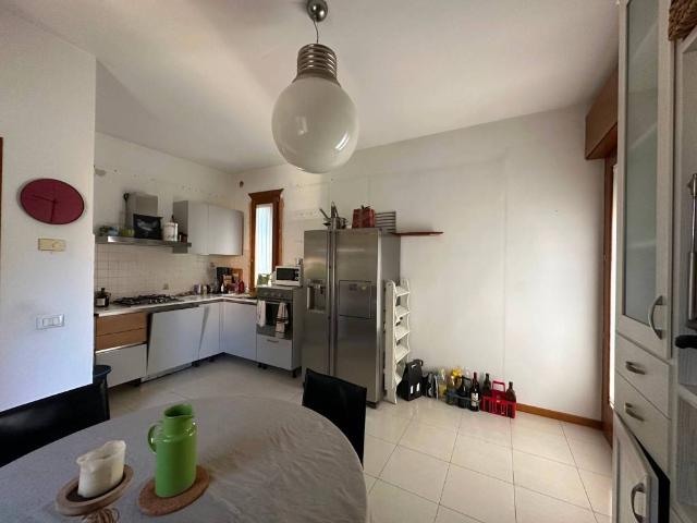 Villa Indipendente in vendita a Castelfranco Veneto, Veneto
