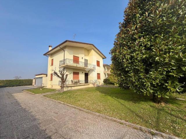 Villa Indipendente in vendita a Fonte, Castelfranco Veneto