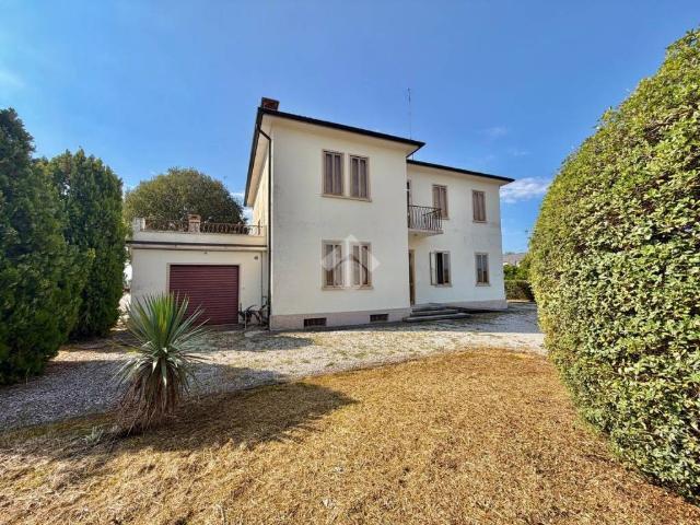 Villa Indipendente in vendita a Castelfranco Veneto, Veneto