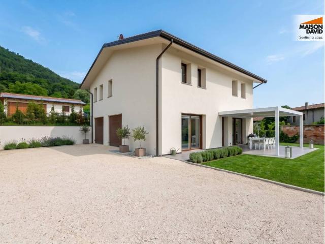 Villa Indipendente in vendita a Castelgomberto, Veneto