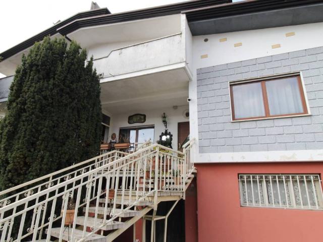 Villa Indipendente in vendita a Castelgomberto, Veneto