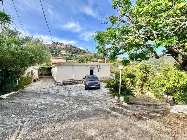 Villa Indipendente in vendita a Castellabate