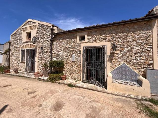 Villa Indipendente in vendita a Castellammare Del Golfo, Sicilia