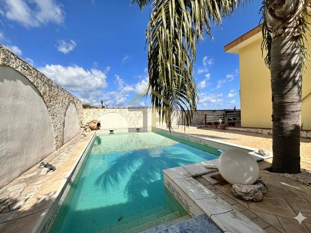Villa Indipendente in vendita a Castellammare Del Golfo, Sicilia