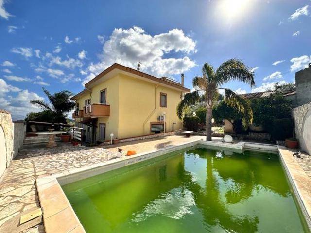Villa Indipendente in vendita a Castellammare Del Golfo, Sicilia