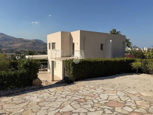 Villa Indipendente in vendita a Case Buffa, Castellammare Del Golfo