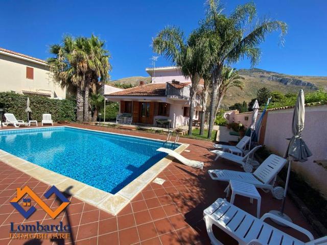 Villa Indipendente in vendita a Castellammare Del Golfo, Sicilia