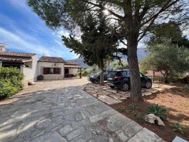 Villa Indipendente in vendita a Case Di Girolamo, Castellammare del Golfo