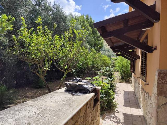 Villa Indipendente in vendita a Case Di Bartolo, Castellammare del Golfo