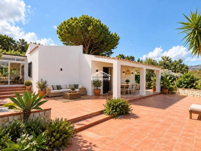 Villa Indipendente in vendita a Case Guidaloca, Castellammare del Golfo