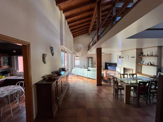 Villa Indipendente in vendita a Sant'Antonio, Piemonte
