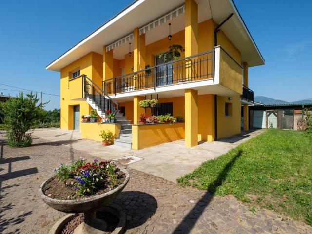 Villa Indipendente in vendita a Sant'Antonio, Piemonte