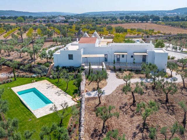Villa Indipendente in vendita a Castellana Grotte, Bari