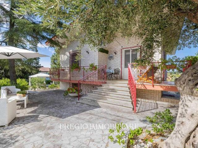 Villa Indipendente in vendita a Monte Cipolla, Puglia