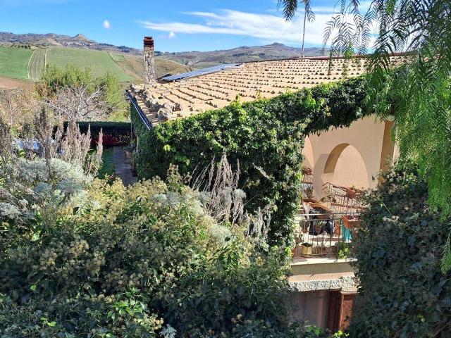 Villa Indipendente in vendita a Castellana Sicula, Sicilia