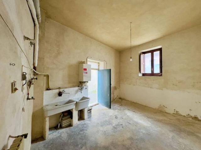 Villa Indipendente in vendita a Castellana Sicula, Sicilia