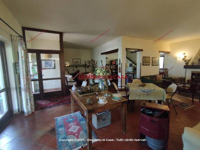 Villa Indipendente in vendita a Castellana Sicula, Sicilia