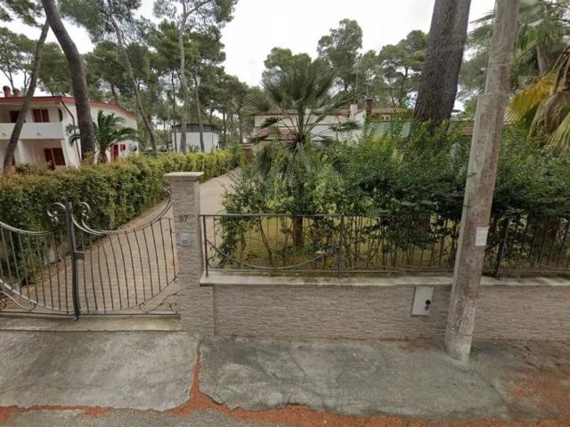 Villa Indipendente in vendita a Castellaneta Marina, Castellaneta