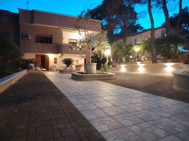Villa Indipendente in vendita a Castellaneta Marina, Castellaneta