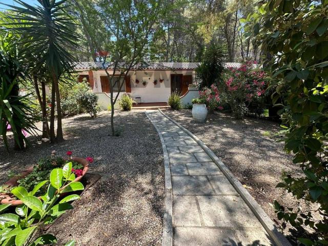 Villa Indipendente in vendita a Riva dei Tessali, Castellaneta