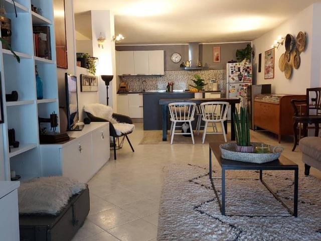 Villa Indipendente in vendita a Castellaro, Liguria