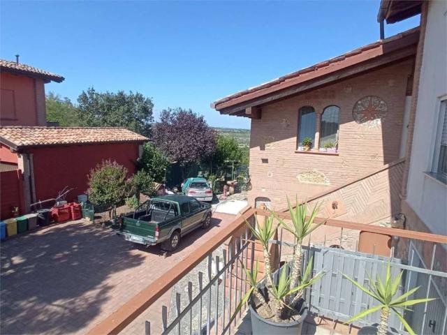 Villa Indipendente in vendita a Castell'arquato, Reggio Emilia
