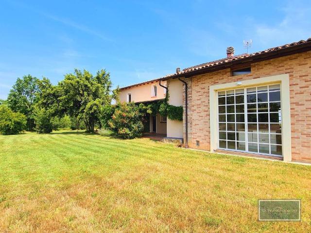 Villa Indipendente in vendita a Castell'arquato, Reggio Emilia