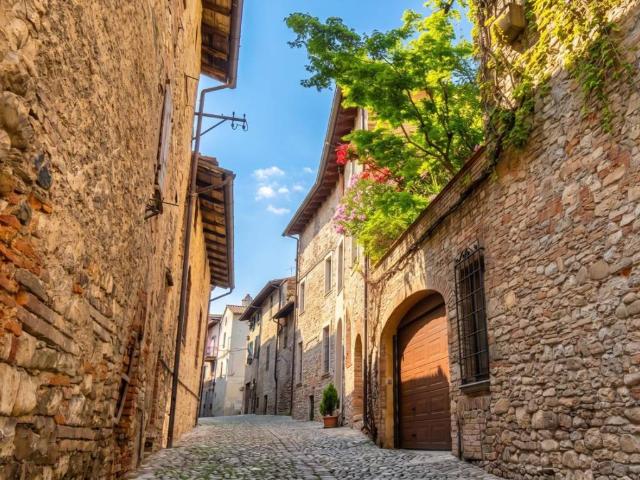 Villa Indipendente in vendita a Castell'arquato, Reggio Emilia