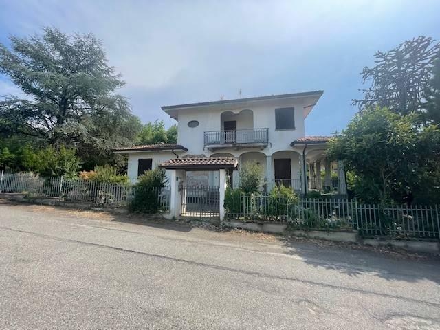 Villa Indipendente in vendita a Castell'arquato, Reggio Emilia