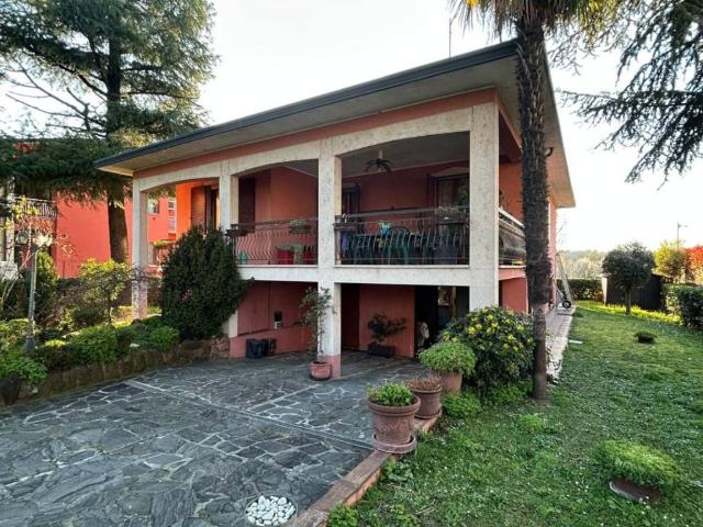 Villa Indipendente in vendita a San Lorenzo, Castell'arquato