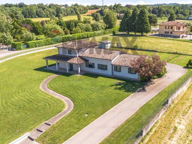 Villa Indipendente in vendita a Castell'arquato, Reggio Emilia